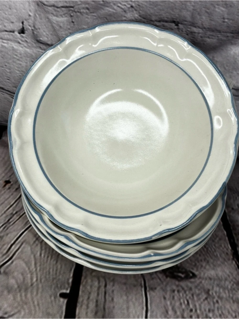 Lot of 4 VTG Cottagecore French Country Whimsy Scalloped‎ Cereal Soup Bowls GUC